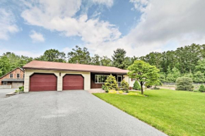 Family Home with WiFi, 14 Mi to Dutch Wonderland!